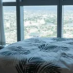 A2J Luxury 2Br Bgc Uptown Suite Near Uptown Mall